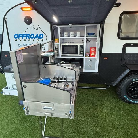 OUTDOOR KITCHEN WITH EXTERNAL CUPBOARDS AND MICROWAVE